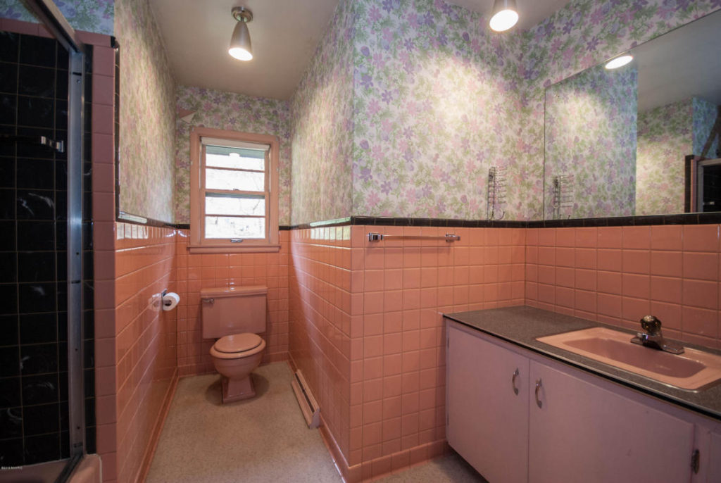 1956 mid century bathroom